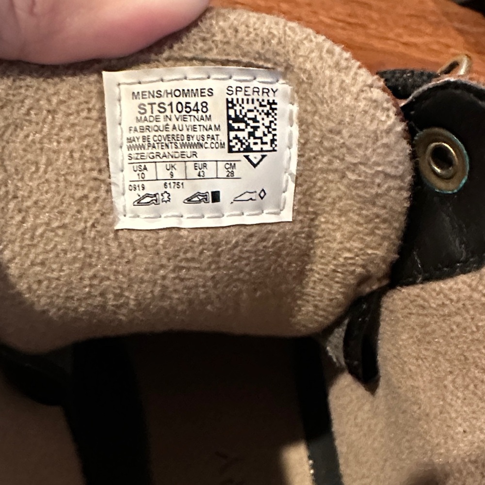 Sperry Men's Leather and Rubber Boots - Picture 3 of 6